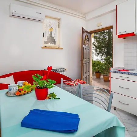 Beautiful In With Kitchen Apartment Rabac